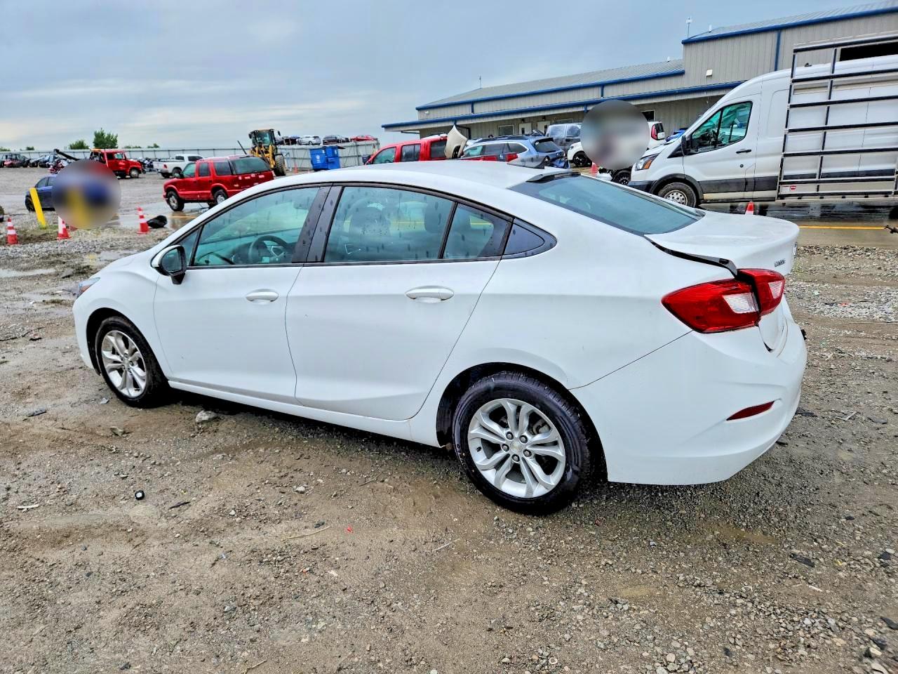 2019 Chevrolet Cruze VIN 1G1BC5SM8K7153483 COPART salvage auction — Rear End, KY - CERT OF TITLE-SALVAGE, sold $1,500 on 2026-07-09 (photo 2)