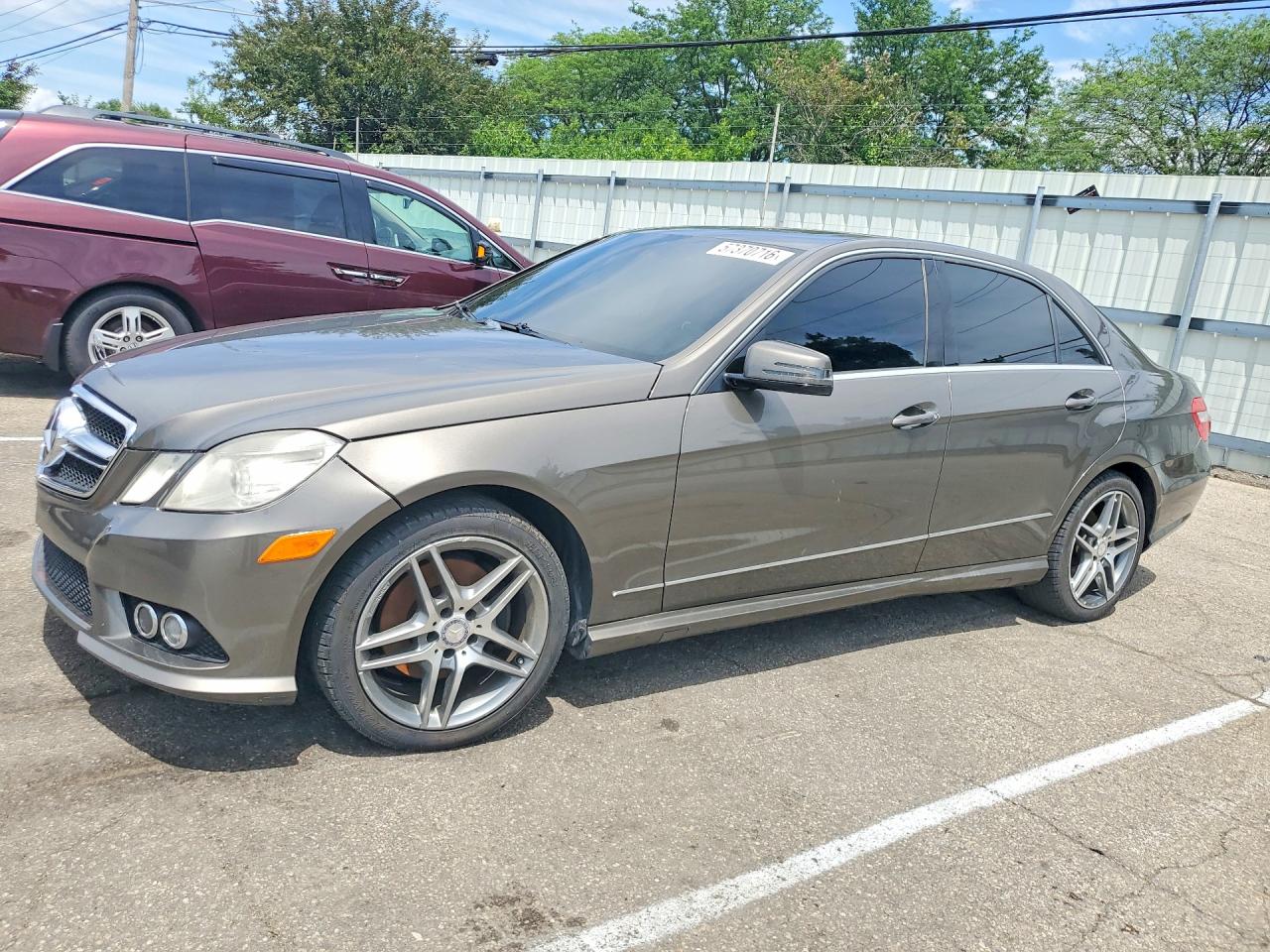 2010 Mercedes-Benz E-Class VIN WDDHF8HB5AA096313 — COPART salvage auction photo