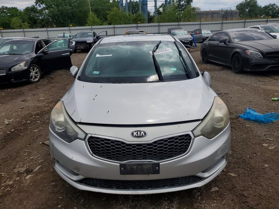 2015 Kia Forte VIN KNAFX4A60F5278485 COPART salvage auction — SIDE, Il - Salvage Certificate, sold $250 on 2026-07-29 (photo 5)