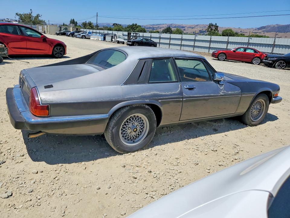 1989 Jaguar Xj series VIN SAJNA5844KC155676 COPART salvage auction — MECHANICAL, Ca - Dis/Dlr/Exp Only Clean Title, sold $575 on 2026-07-02 (photo 3)