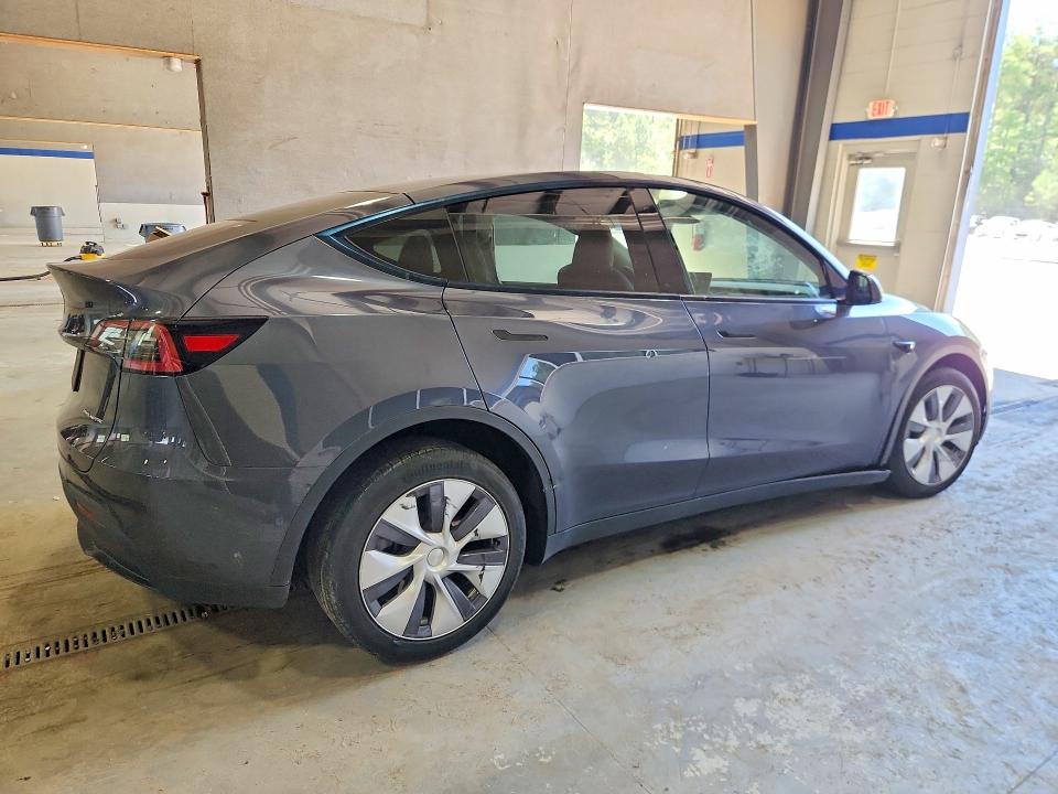 2022 Tesla Model y VIN 7SAYGDEE4NA020013 COPART salvage auction — UNDERCARRIAGE, Va - Cert Of Title - Salvage, sold $11,400 on 2026-07-17 (photo 3)
