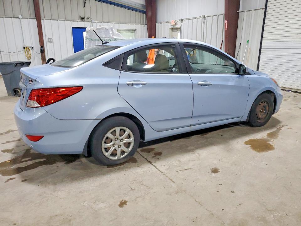 2013 Hyundai VIN KMHCT4AE8DU582414 COPART salvage auction — MINOR DENT/SCRATCHES, MT - CERTIFICATE OF TITLE, sold $425 on 2026-07-22 (photo 3)