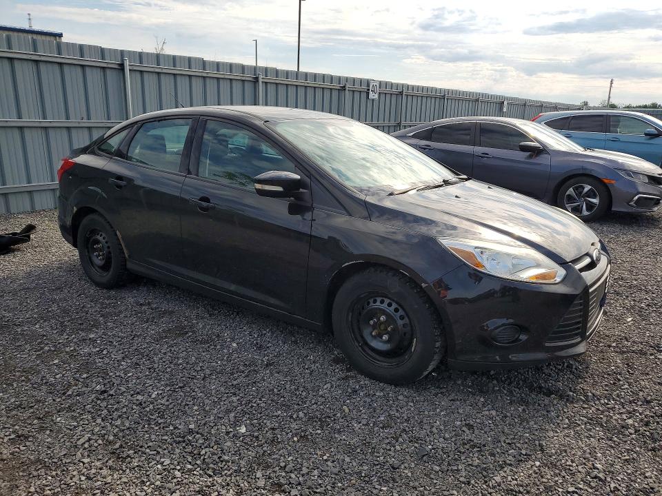 2014 Ford VIN 1FADP3F29EL342890 COPART salvage auction — MINOR DENT/SCRATCHES, On - Permit No Brand - Unfit, sold $1,600 on 2026-07-03 (photo 4)