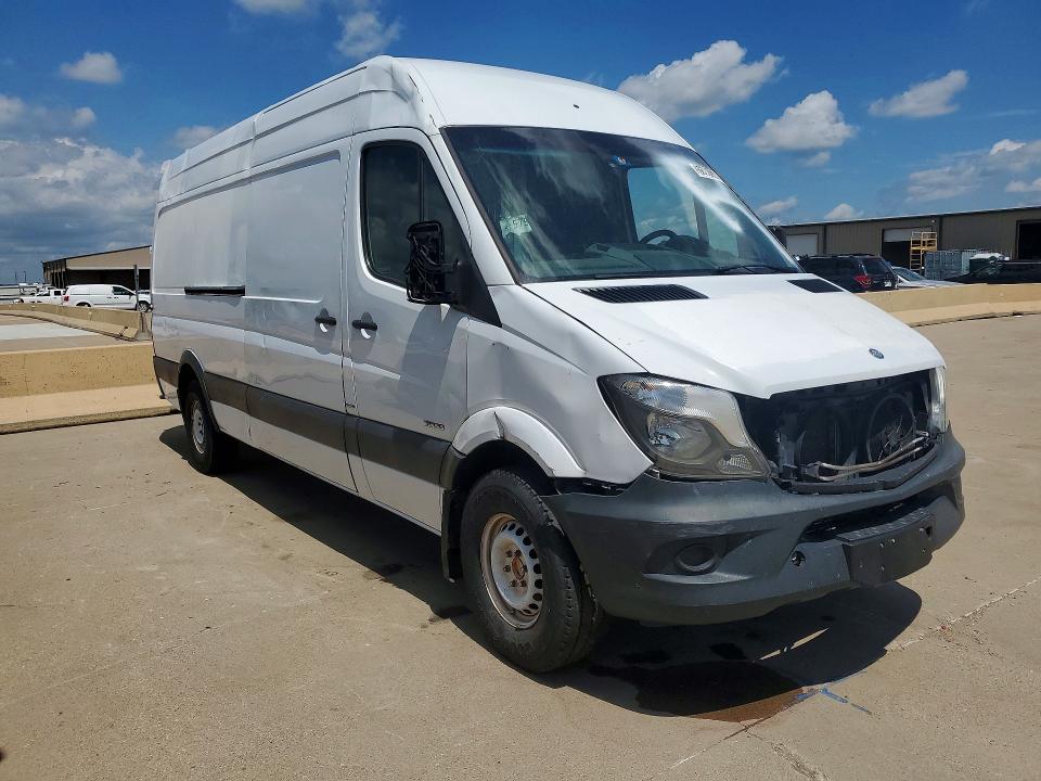 2014 Mercedes-benz Sprinter 2500 VIN WD3PE8DE8E5901156 COPART salvage auction — FRONT END, TX - CERTIFICATE OF TITLE, sold $200 on 2026-07-23 (photo 4)