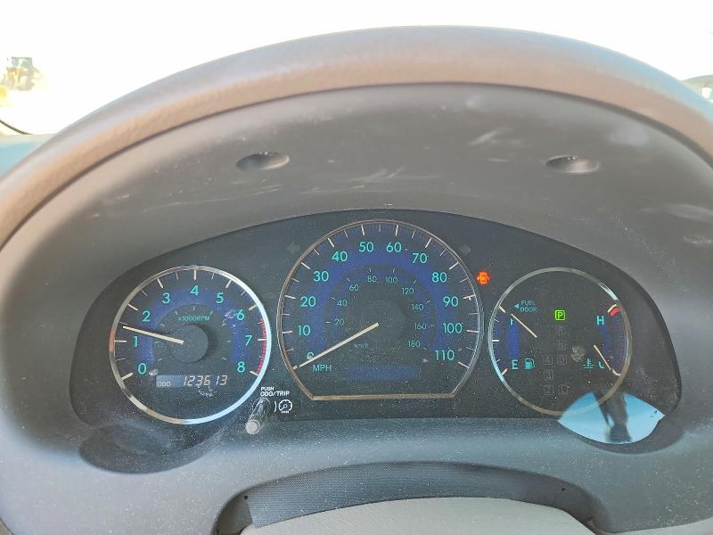 2009 Toyota Sienna VIN 5TDBK22C19S023920 COPART salvage auction — REAR END, Co - Public - Salvage Title, sold $2,150 on 2026-07-23 (photo 9)