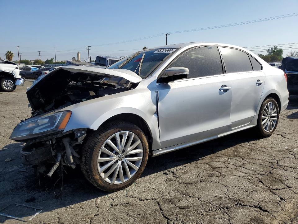 2015 Volkswagen Jetta VIN 3VWD17AJ5FM286591 COPART salvage auction — FRONT END, Ca - Salvage Certificate, sold $475 on 2026-07-02 (photo 1)