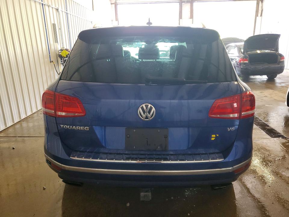 2017 Volkswagen Touareg VIN WVGRF7BP9HD004105 COPART salvage auction — MECHANICAL, Wv - Certificate Of Title, sold $1,400 on 2026-07-11 (photo 6)