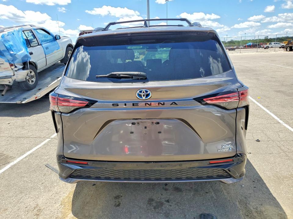 2022 Toyota Sienna VIN 5TDDRKEC3NS117307 COPART salvage auction — FRONT END, Oh - Certificate Of Title (P), sold $13,200 on 2026-07-10 (photo 6)