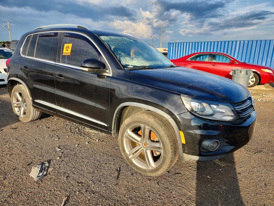 2017 Volkswagen VIN WVGUV7AX7HW504895 COPART salvage auction — MINOR DENT/SCRATCHES, In - Certificate Of Title (P), sold $2,450 on 2026-07-24 (photo 4)