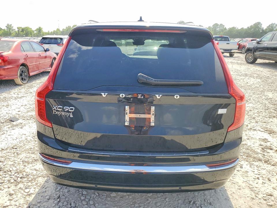 2023 Volvo Xc90 VIN YV4H60CN8P1984945 COPART salvage auction — WATER/FLOOD, Tx - Salvage Title-Flood Damage, sold $16,200 on 2026-08-18 (photo 6)
