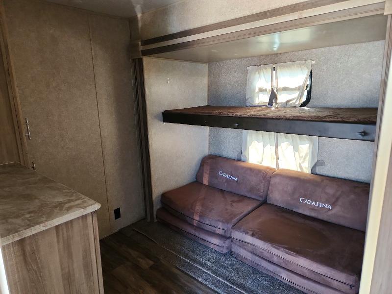 2020 Coachman VIN 5ZT2CA4B1LX017126 COPART salvage auction — ROOF, TN - SALVAGE CERTIFICATE, sold $14,000 on 2026-07-20 (photo 8)