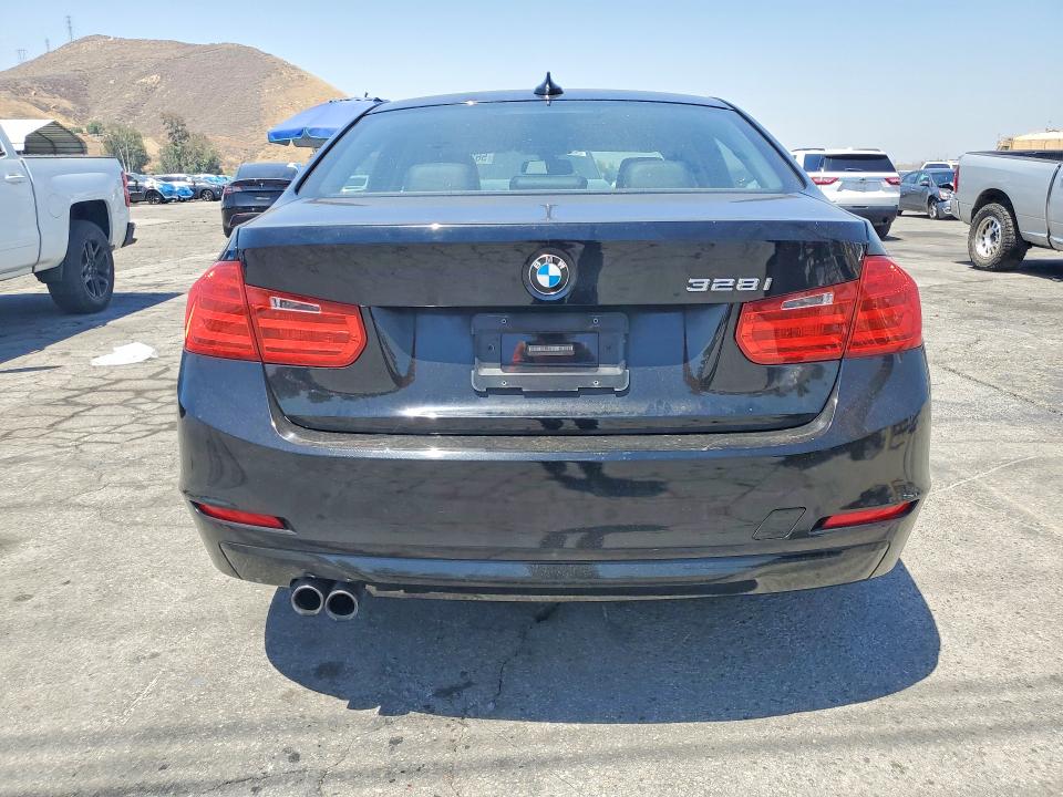 2013 BMW 3er VIN WBA3C1G55DNR48086 COPART salvage auction — FRONT END, Ca - Salvage Certificate, sold $1,950 on 2026-07-09 (photo 6)