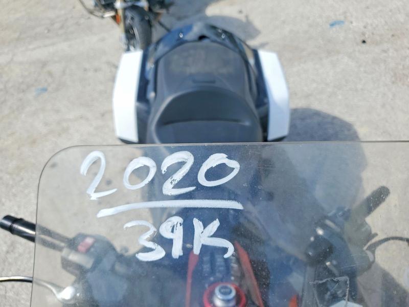 2020 Honda Gl1800c VIN JH2SC7915LK200022 COPART salvage auction — MINOR DENT/SCRATCHES, Tx - Certificate Of Title, sold $7,900 on 2026-07-09 (photo 5)