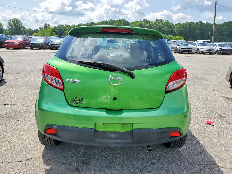 2011 Mazda 2 VIN JM1DE1HY8B0126788 COPART salvage auction — REAR END, KY - CERT OF TITLE-SALVAGE, sold $525 on 2026-07-27 (photo 6)