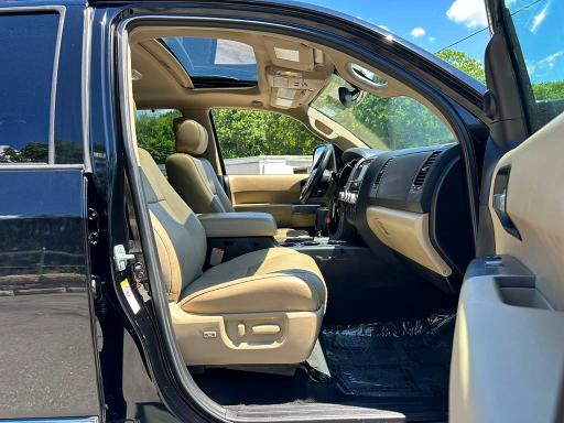 2019 Toyota Sequoia VIN 5TDJY5G14KS167454 COPART salvage auction — MINOR DENT/SCRATCHES, Ma - Certificate Of Title, sold $14,800 on 2026-07-29 (photo 7)