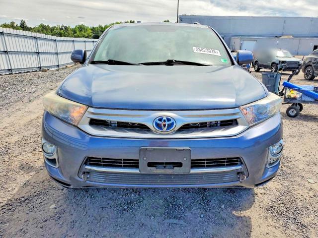 2012 Toyota Highlander VIN JTEDC3EHXC2010323 COPART salvage auction — WATER/FLOOD, Va - Cert Of Title-Salvage Water, sold $3,400 on 2026-07-15 (photo 5)