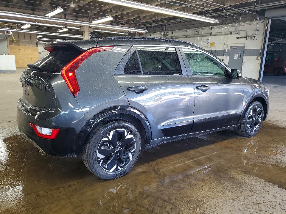 2023 Kia Niro VIN KNDCR3L14P5075144 COPART salvage auction — FRONT END, IL - SALVAGE CERTIFICATE, sold $10,000 on 2026-07-29 (photo 3)