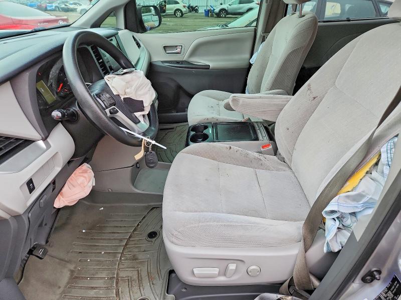 2017 Toyota Sienna VIN 5TDKZ3DC3HS889907 COPART salvage auction — FRONT END, ON - PERMIT IRREPAIRABLE, sold $1,500 on 2026-07-28 (photo 7)