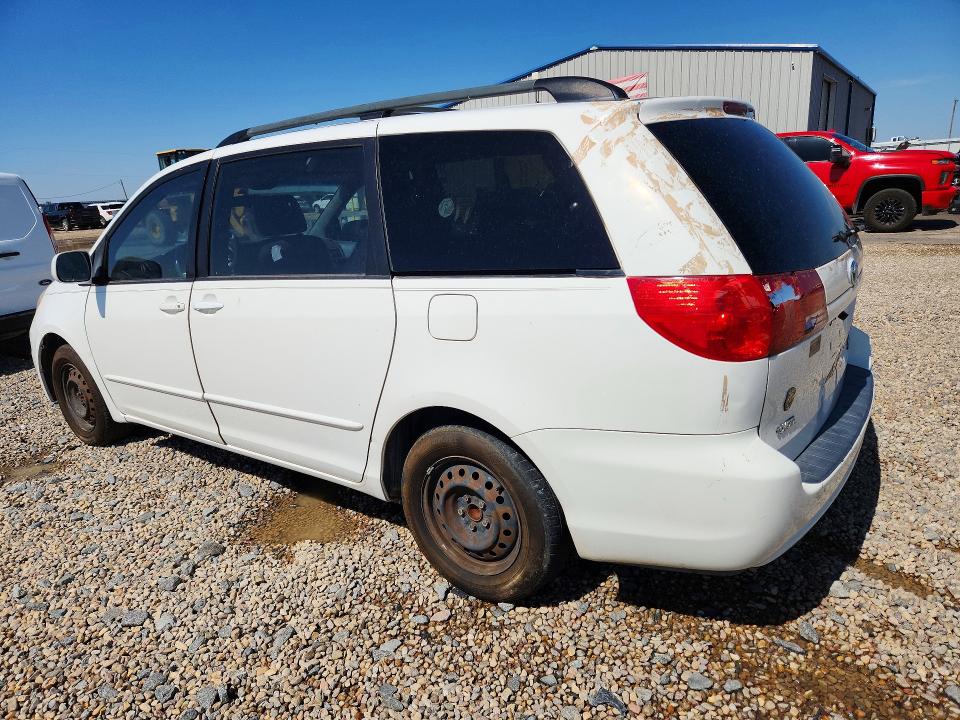 2007 Toyota Sienna VIN 5TDZK23C27S038324 COPART salvage auction — MINOR DENT/SCRATCHES, Tx - Certificate Of Title, sold $675 on 2026-07-09 (photo 2)