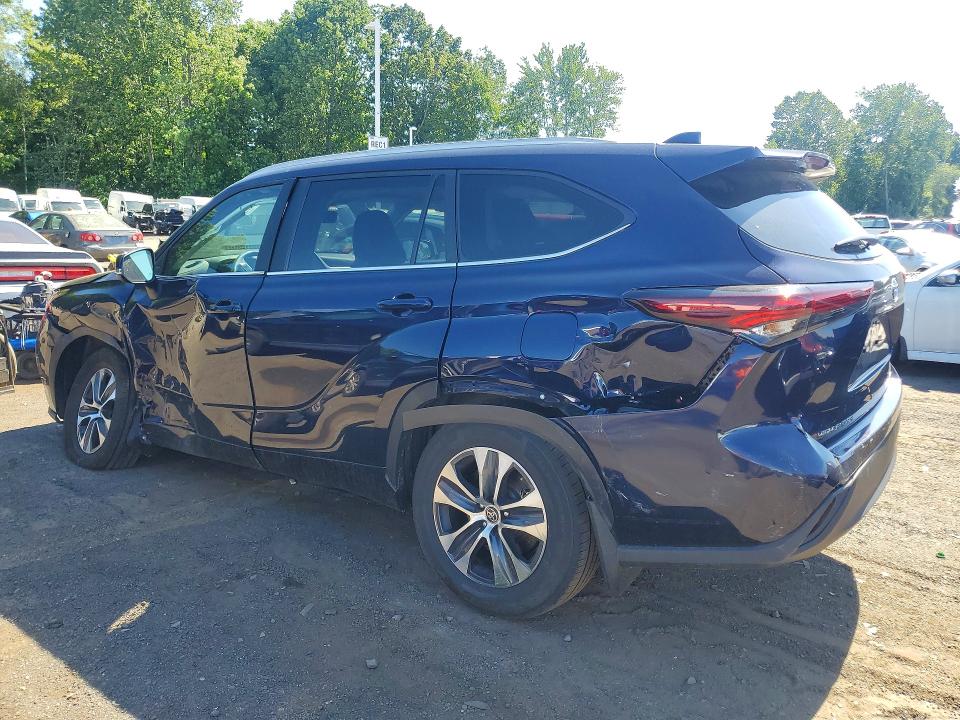 2024 Toyota Highlander VIN 5TDKDRBH2RS534292 COPART salvage auction — ALL OVER, CT - CERT OF TITLE-SALVAGE, sold $13,300 on 2026-07-23 (photo 2)