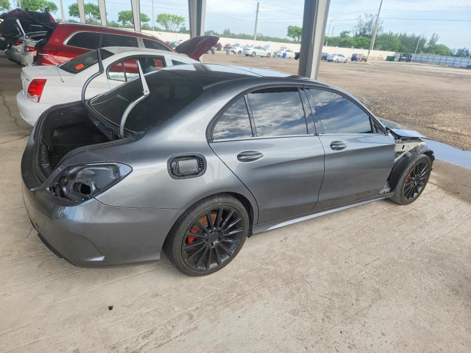 2018 Mercedes-benz C-klasse VIN WDDWF4JB2JR398637 COPART salvage auction — VANDALISM, Fl - Cert Of Title Slvg Rebuildable, sold $3,650 on 2026-07-15 (photo 3)