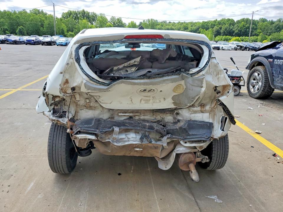 2014 Hyundai VIN KMHCT5AE9EU194891 COPART salvage auction — FRONT END, Ky - Cert Of Title-Salvage, sold $300 on 2026-07-20 (photo 6)