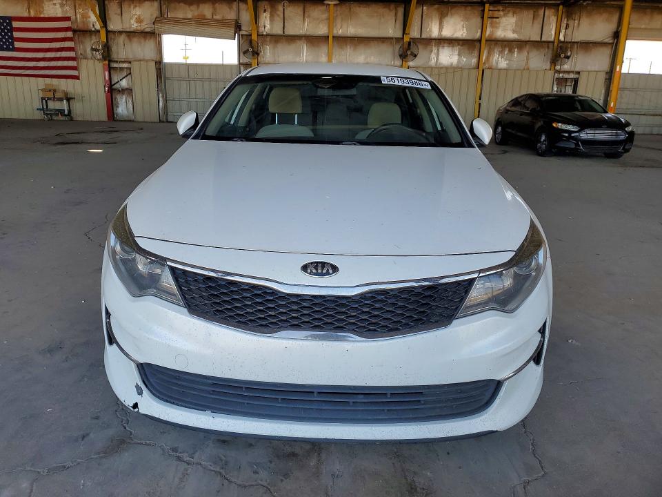 2016 Kia Optima VIN KNAGT4L31G5072158 COPART salvage auction — NORMAL WEAR, Az - Certificate Of Title, sold $325 on 2026-07-08 (photo 5)