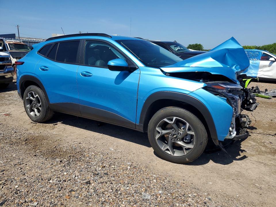 2025 Chevrolet VIN KL77LHEP5SC051812 COPART salvage auction — FRONT END, Tx - Salvage Vehicle Title, sold $2,200 on 2026-07-22 (photo 4)