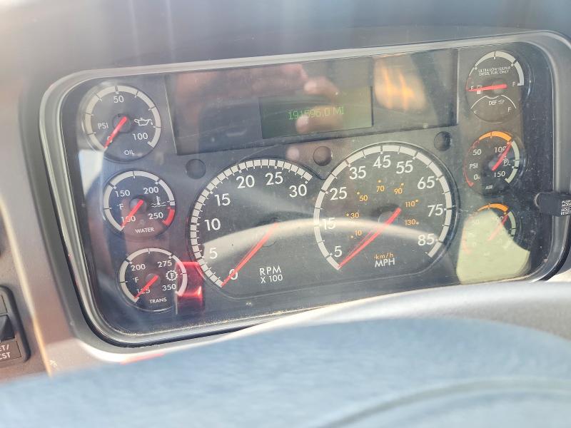 2022 Frht - freightliner VIN 3ALACWFCXNDNF6007 COPART salvage auction — ROLLOVER, TX - SALVAGE VEHICLE TITLE, sold $7,700 on 2026-08-19 (photo 9)