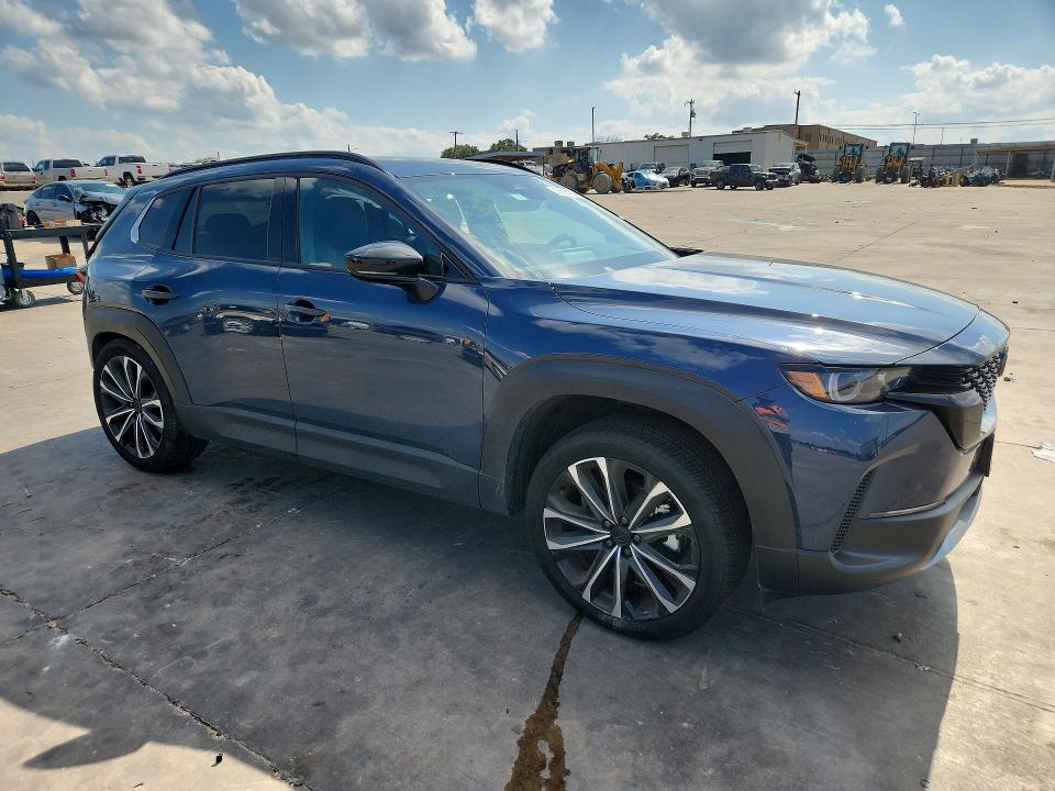 2026 Mazda Cx-50 VIN 7MMVABCY5TN482164 COPART salvage auction — SIDE, Tx - Salvage Vehicle Title, sold $4,950 on 2026-07-30 (photo 4)