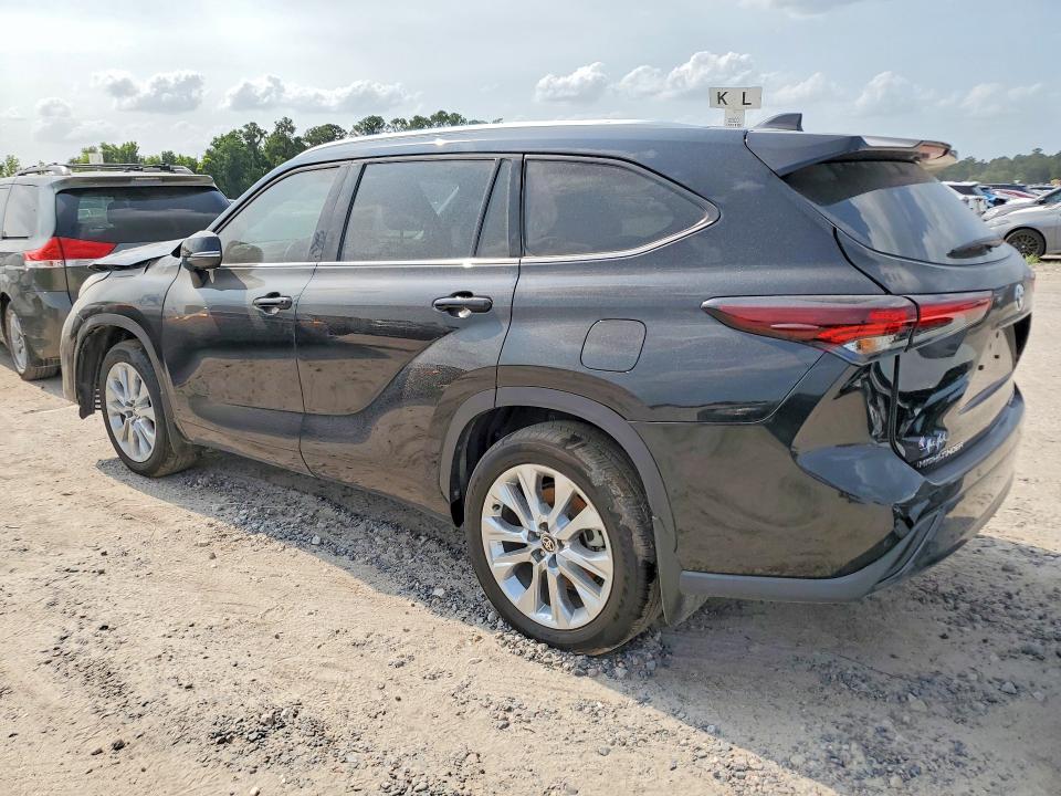 2026 Toyota Highlander VIN 5TDKDRBH5TS597412 COPART salvage auction — FRONT END, Tx - Salvage Vehicle Title, sold $21,100 on 2026-07-14 (photo 2)