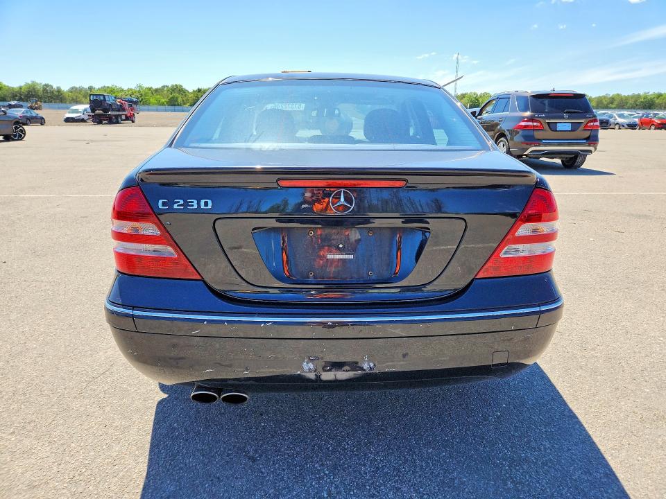 2007 Mercedes-benz C class VIN WDBRF52H77F933180 COPART salvage auction — MINOR DENT/SCRATCHES, Ny - Certificate Of Title, sold $800 on 2026-07-13 (photo 6)