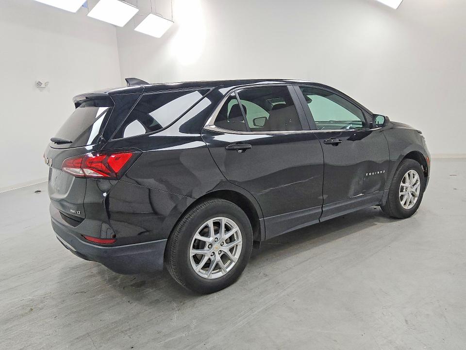 2022 Chevrolet Equinox VIN 3GNAXUEV2NL191806 COPART salvage auction — MINOR DENT/SCRATCHES, WV - CERTIFICATE OF TITLE, sold $5,900 on 2026-07-09 (photo 3)