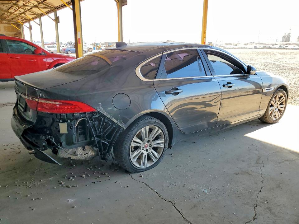 2017 Jaguar Xf VIN SAJBD4BV2HCY32769 COPART salvage auction — SIDE, Nv - Salvage Title (P), sold $1,500 on 2026-07-08 (photo 3)