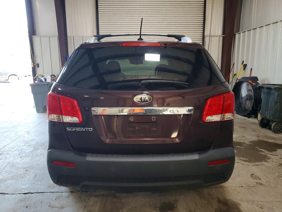 2011 Kia Sorento VIN 5XYKT3A16BG185774 COPART salvage auction — SIDE, PA - CERTIFICATE OF SALVAGE, sold $2,000 on 2026-07-15 (photo 6)