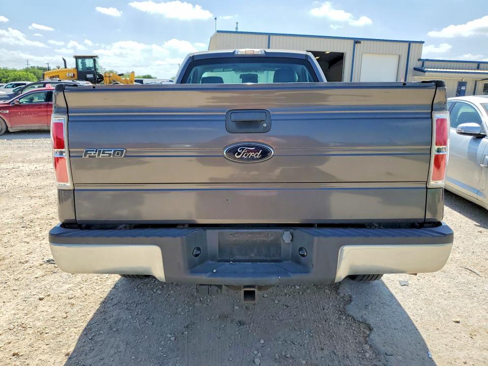 2012 Ford VIN 1FTNF1CT2CKE24286 COPART salvage auction — MINOR DENT/SCRATCHES, Tx - Certificate Of Title, sold $1,400 on 2026-07-02 (photo 6)