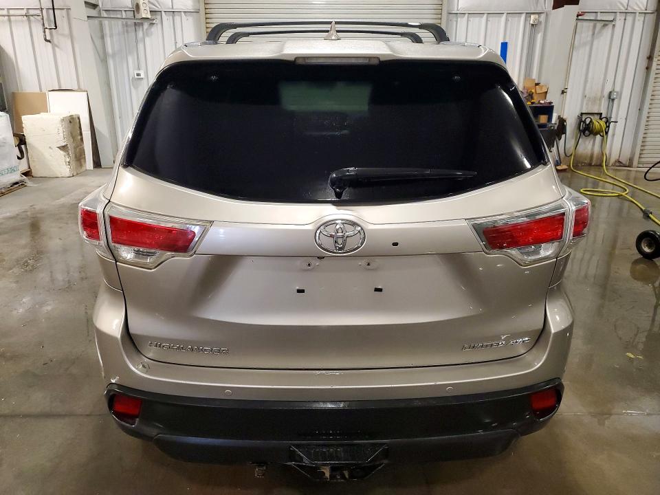 2015 Toyota Highlander VIN 5TDDKRFHXFS098991 COPART salvage auction — WATER/FLOOD, KS - CERT OF TITLE-SALVAGE, sold $575 on 2026-07-27 (photo 6)