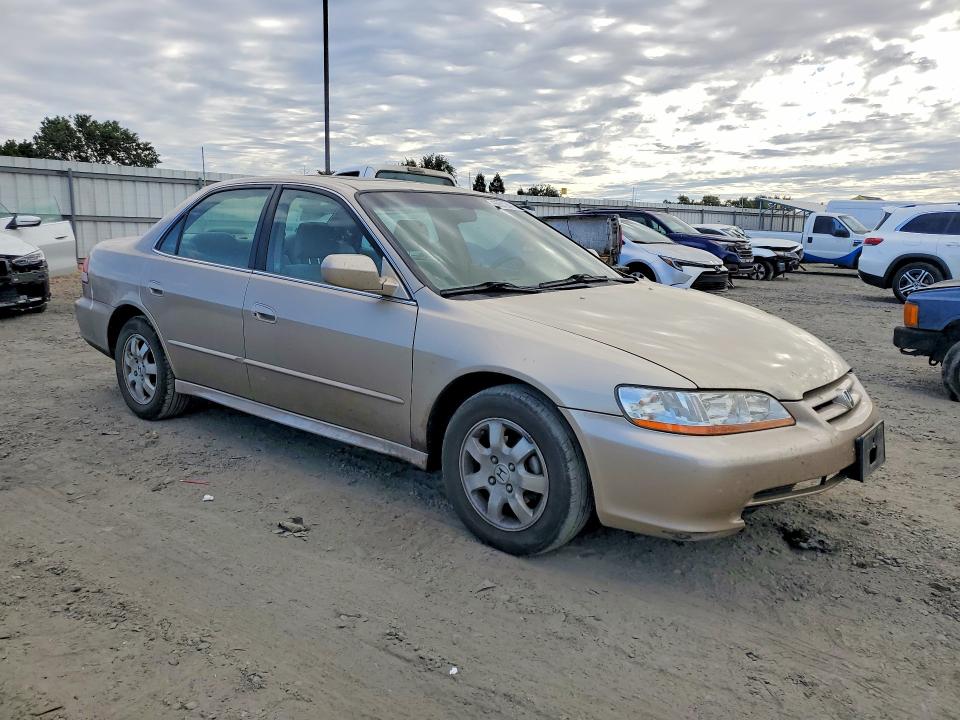 2001 Honda Accord VIN JHMCG66851C013205 COPART salvage auction — FRONT END, Ca - Salvage Certificate, sold $1,700 on 2026-07-07 (photo 4)