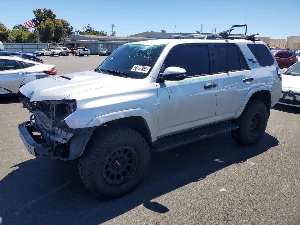 2021 Toyota 4runner VIN JTERU5JR4M5931014 COPART salvage auction — ROOF, Ca - Salvage Certificate, sold $18,100 on 2026-07-20 (photo 1)