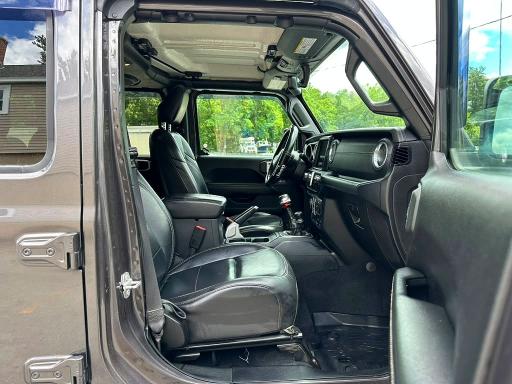 2020 Jeep Wrangler unlimited VIN 1C4HJXEGXLW109016 COPART salvage auction — MINOR DENT/SCRATCHES, NC - CERTIFICATE OF TITLE, sold $14,900 on 2026-07-29 (photo 6)