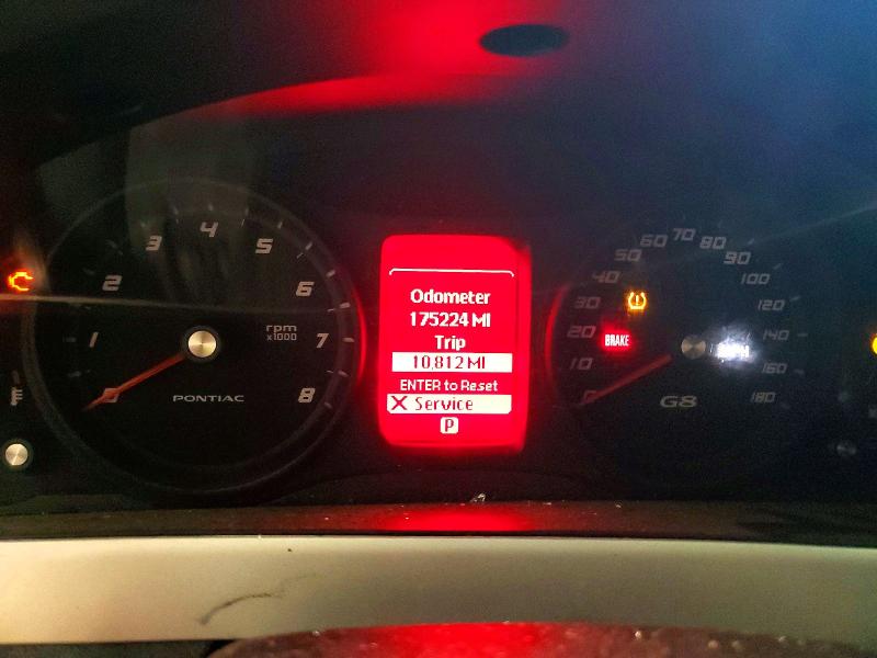 2009 Pontiac G8 VIN 6G2ER577X9L239375 COPART salvage auction — FRONT END, MI - CERTIFICATE OF TITLE, sold $350 on 2026-07-31 (photo 9)