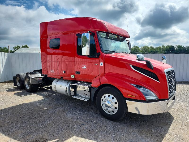 2021 Volvo Vnl VIN 4V4NC9EH1MN248335 COPART salvage auction — MINOR DENT/SCRATCHES, Ms - Certificate Of Title, sold $23,600 on 2026-07-28 (photo 1)