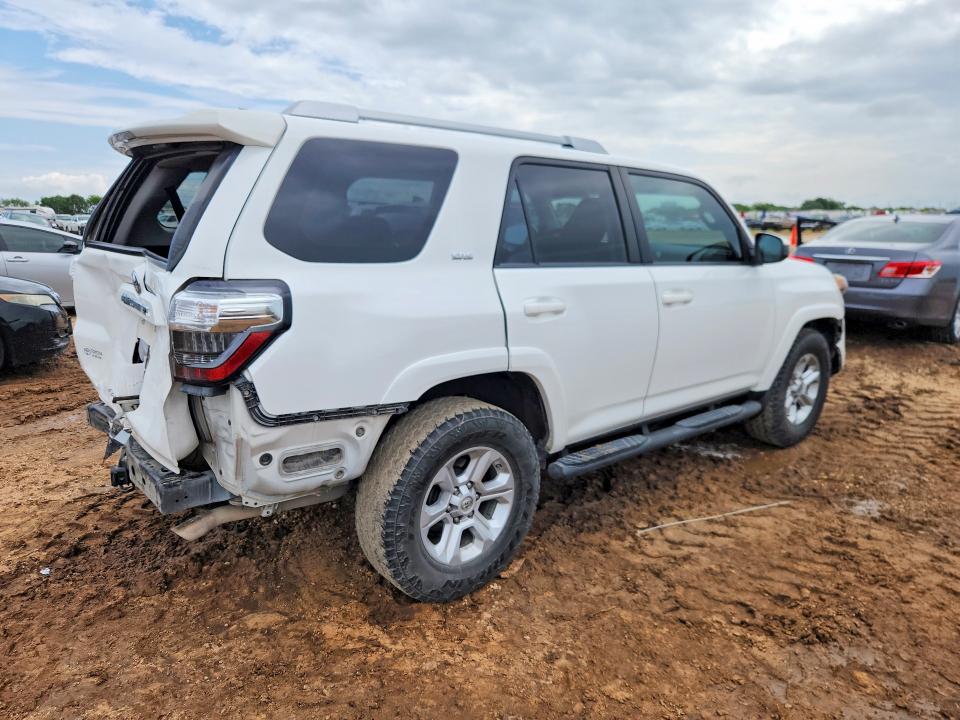 2018 Toyota 4runner VIN JTEZU5JR2J5187635 COPART salvage auction — REAR END, Tx - Salvage Vehicle Title, sold $8,200 on 2026-07-23 (photo 3)