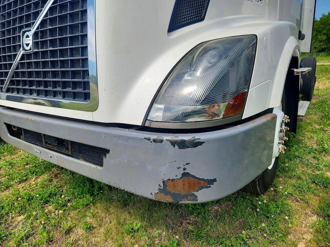 2016 Volvo VNL VIN 4V4N39TG2GN965499 COPART salvage auction — Normal Wear, IN - CERTIFICATE OF TITLE, sold $5,000 on 2026-06-30 (photo 9)