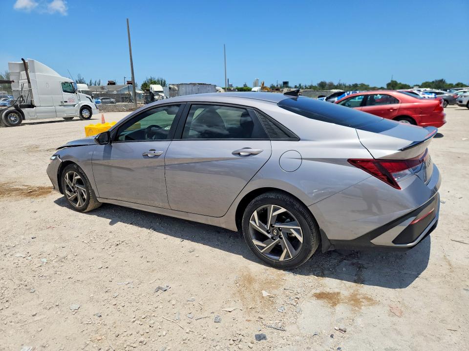 2025 Hyundai Elantra VIN KMHLM4DG6SU031485 COPART salvage auction — FRONT END, Fl - Certificate Of Destruction, sold $6,300 on 2026-07-14 (photo 2)