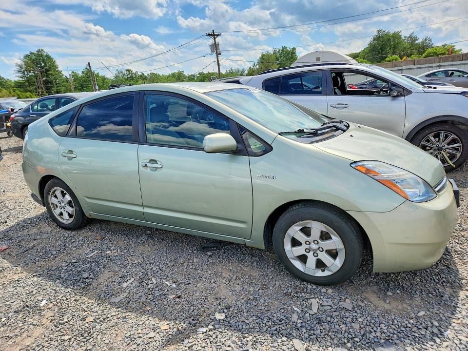 2007 Toyota Prius VIN JTDKB20U977627542 COPART salvage auction — MINOR DENT/SCRATCHES, Nj - Certificate Of Title, sold $1,000 on 2026-07-10 (photo 4)