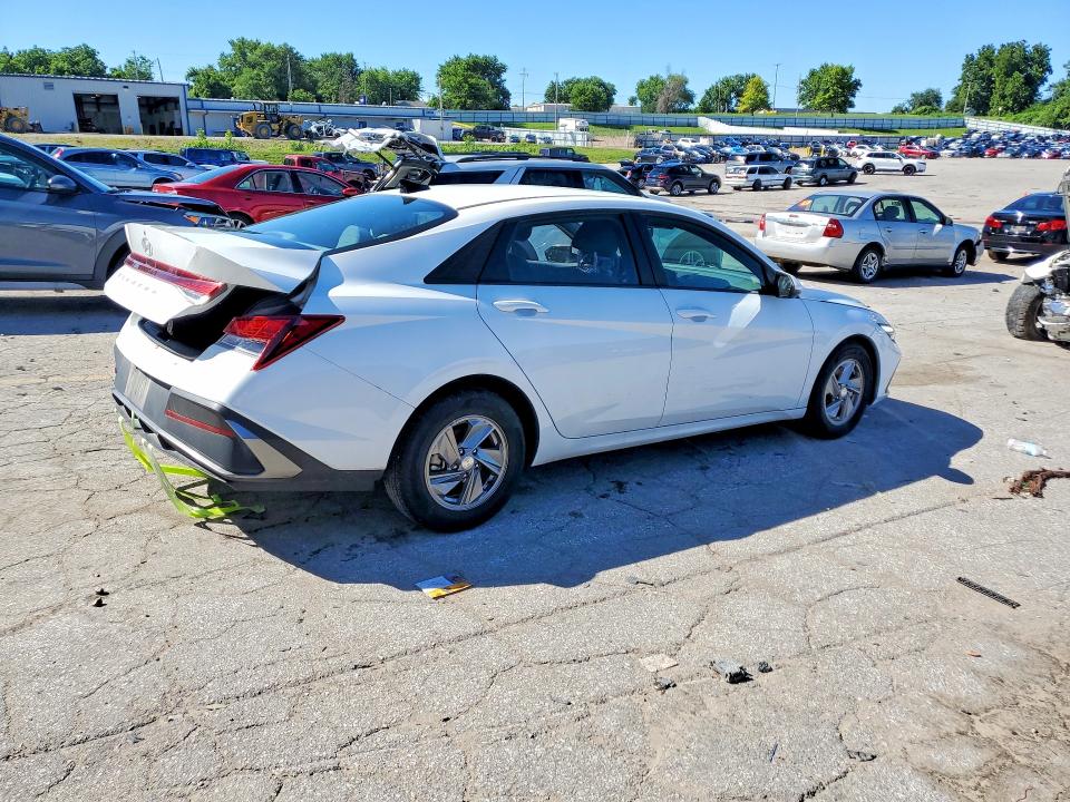 2025 Hyundai Elantra VIN KMHLL4DG7SU872220 COPART salvage auction — REAR END, Mo - Salvage Certificate Of Title, sold $7,100 on 2026-07-02 (photo 3)