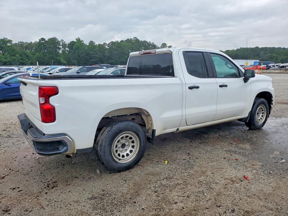 2020 Chevrolet Silverado 1500 VIN 1GCRWAEHXLZ228615 COPART salvage auction — MINOR DENT/SCRATCHES, GA - CERTIFICATE OF TITLE, sold $11,900 on 2026-07-09 (photo 3)