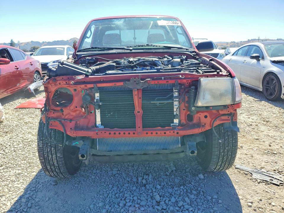2000 Toyota Tacoma VIN 5TEWN72NXYZ706868 COPART salvage auction — FRONT END, CA - SALVAGE CERTIFICATE, sold $200 on 2026-07-21 (photo 5)