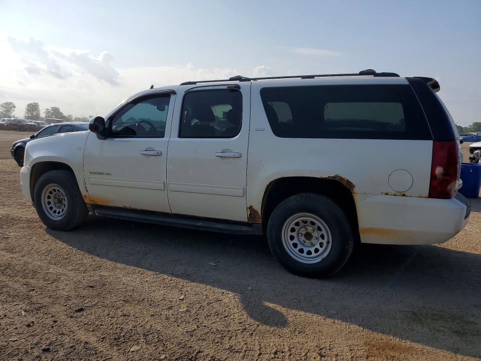 2013 Gmc Yukon VIN 1GKS2LE72DR201415 COPART salvage auction — MECHANICAL, On - Permit No Brand - Unfit, sold $375 on 2026-07-23 (photo 2)